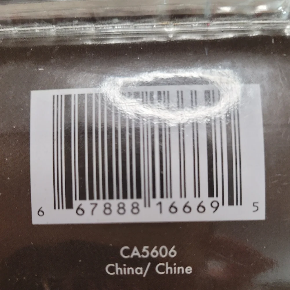 NWT Red Robe - Picture 8 of 8